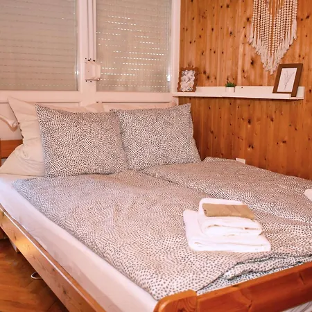 Apartment Kuczko Balatonalmadi
