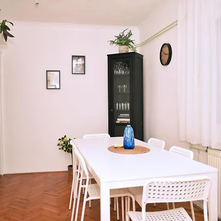 Kuczko Apartment Balatonalmadi