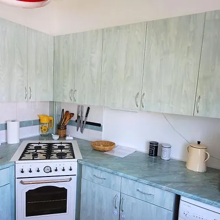 Lägenhet Kuczko Balatonalmádi